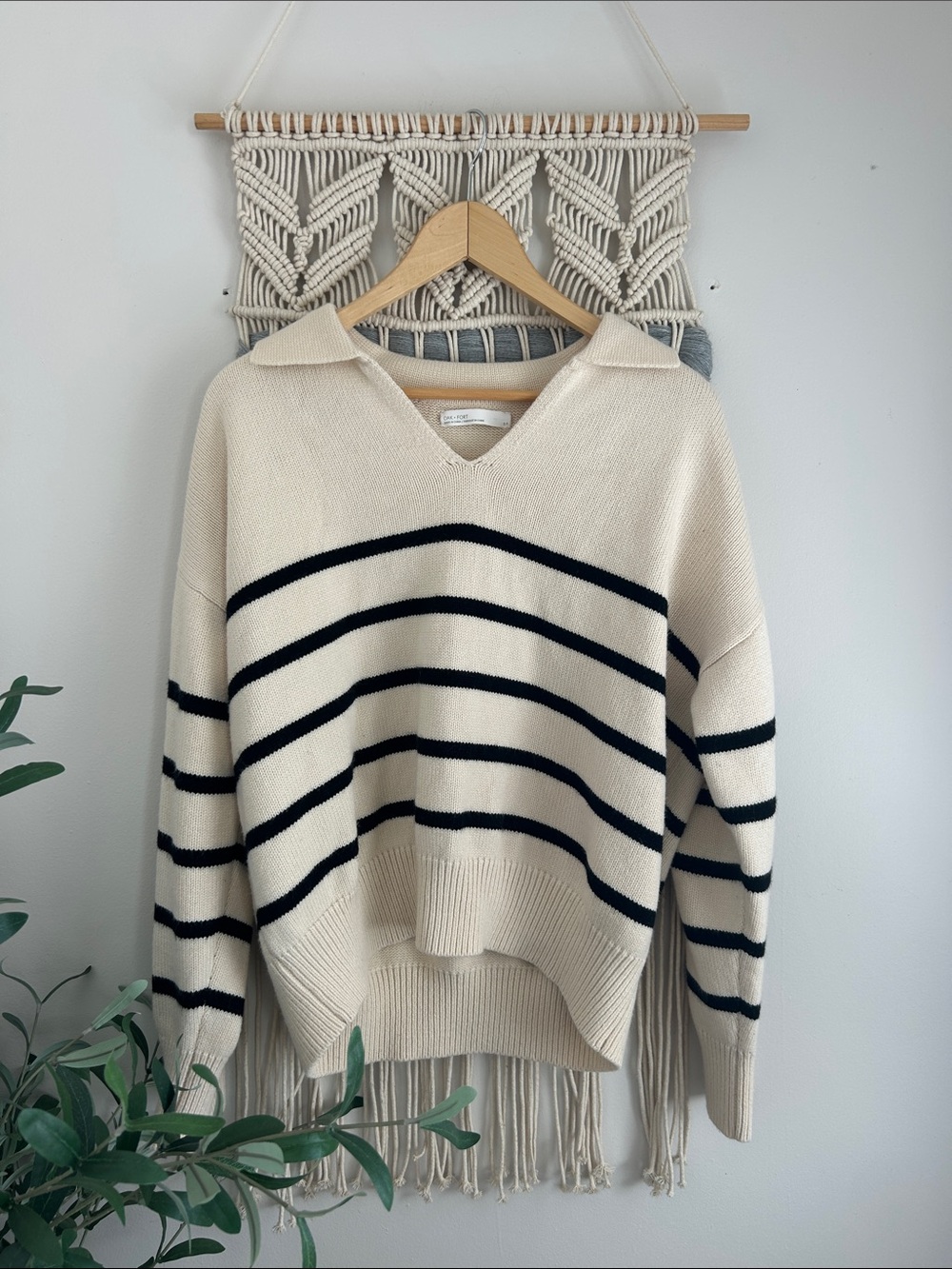 OAK + FORT STRIPED COLLARED SWEATER